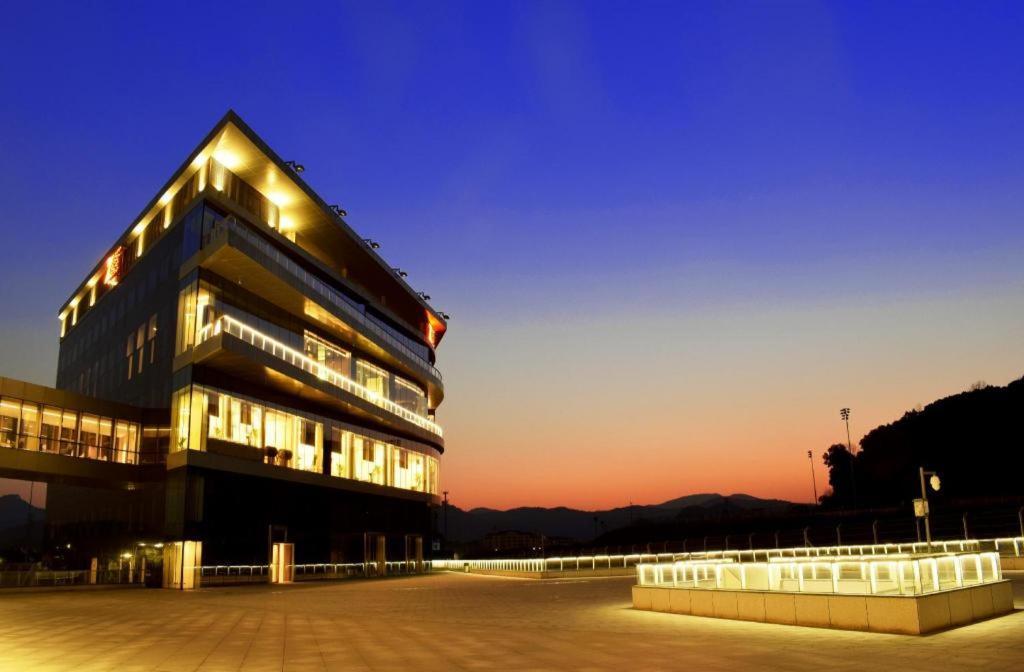 Hotel Cachet Boutique Shaoxing Esterno foto